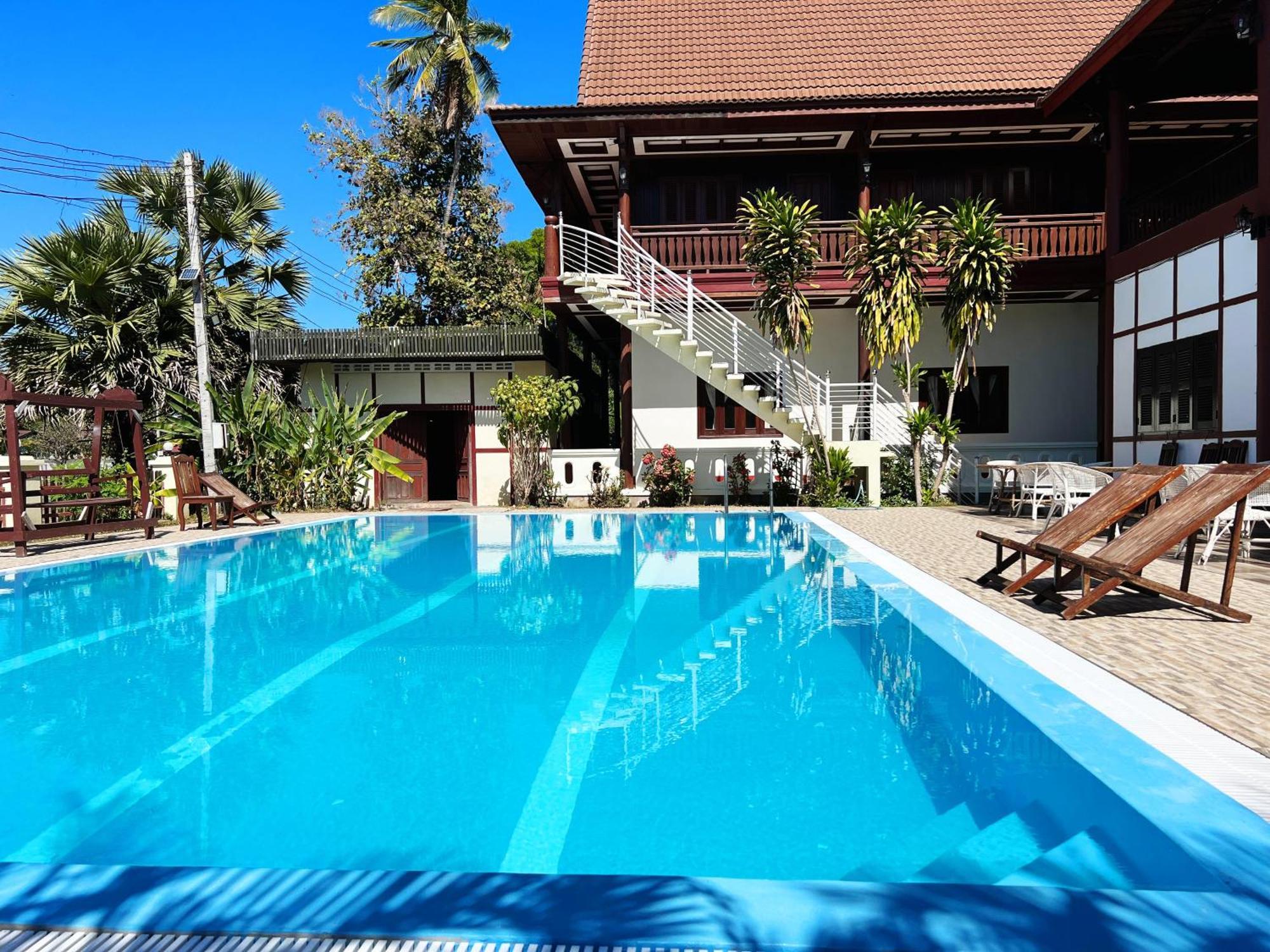 Kongmany Colonial House Hotel Muang Khong Bagian luar foto
