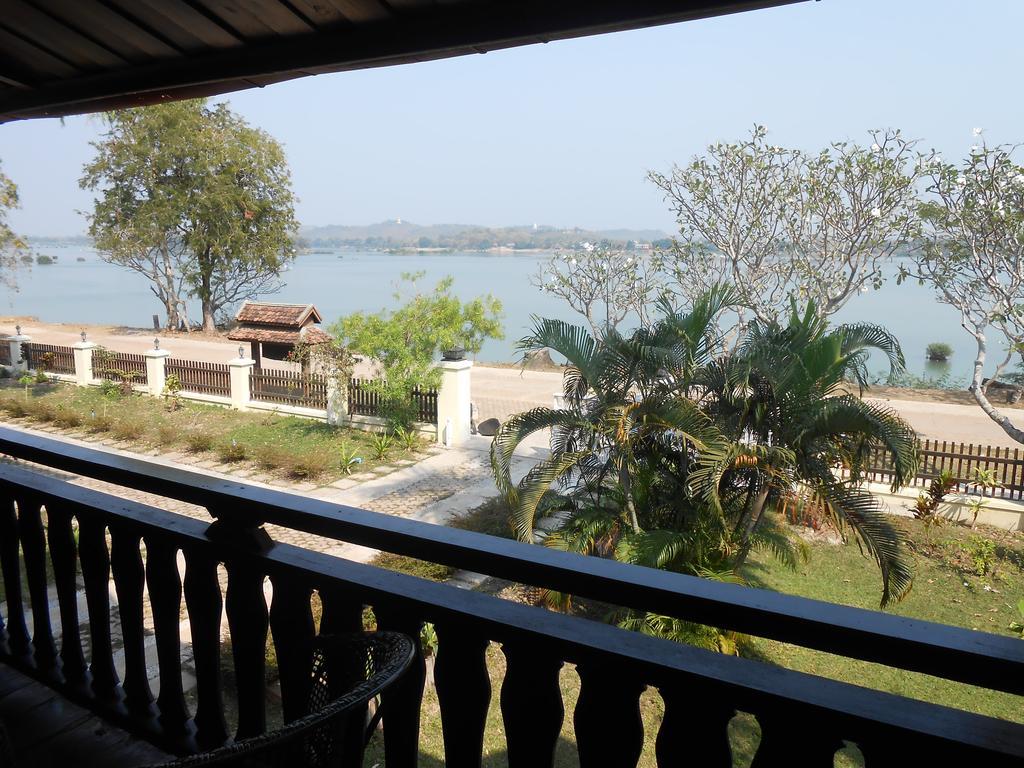 Kongmany Colonial House Hotel Muang Khong Bagian luar foto
