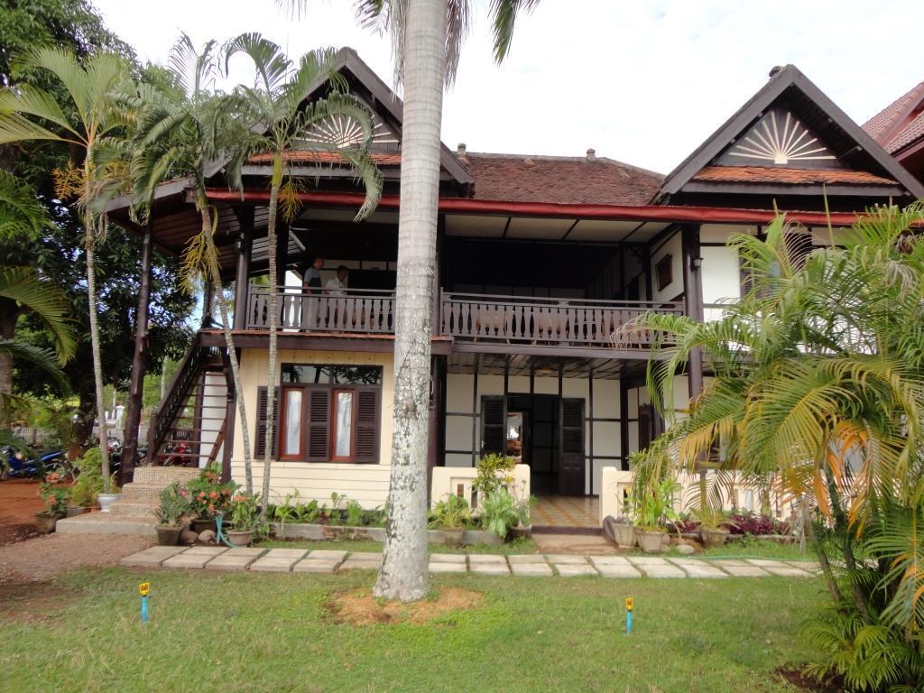 Kongmany Colonial House Hotel Muang Khong Bagian luar foto