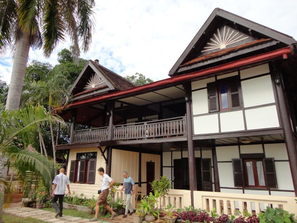 Kongmany Colonial House Hotel Muang Khong Bagian luar foto