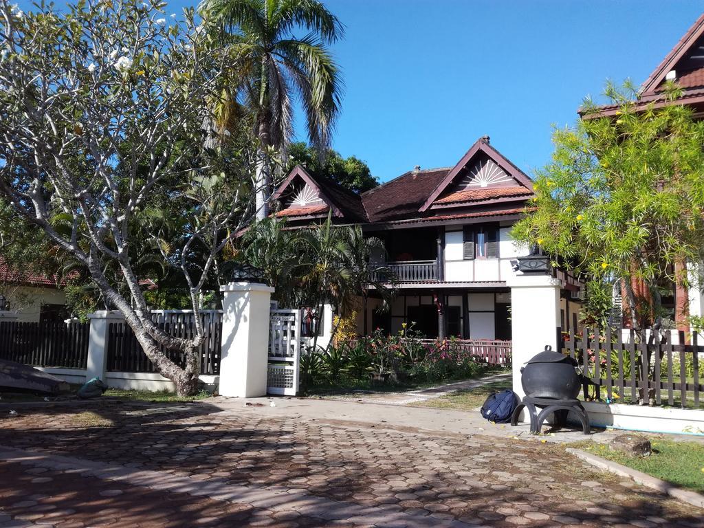 Kongmany Colonial House Hotel Muang Khong Bagian luar foto