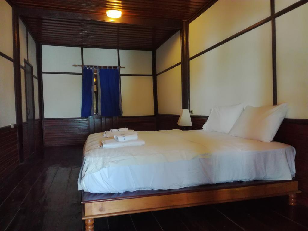 Kongmany Colonial House Hotel Muang Khong Bagian luar foto